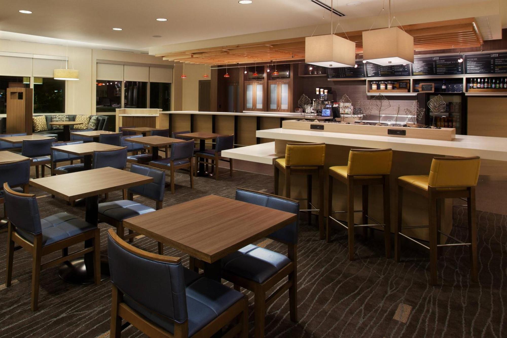 Courtyard By Marriott Orlando South/Grande Lakes Area Williamsburg Екстериор снимка